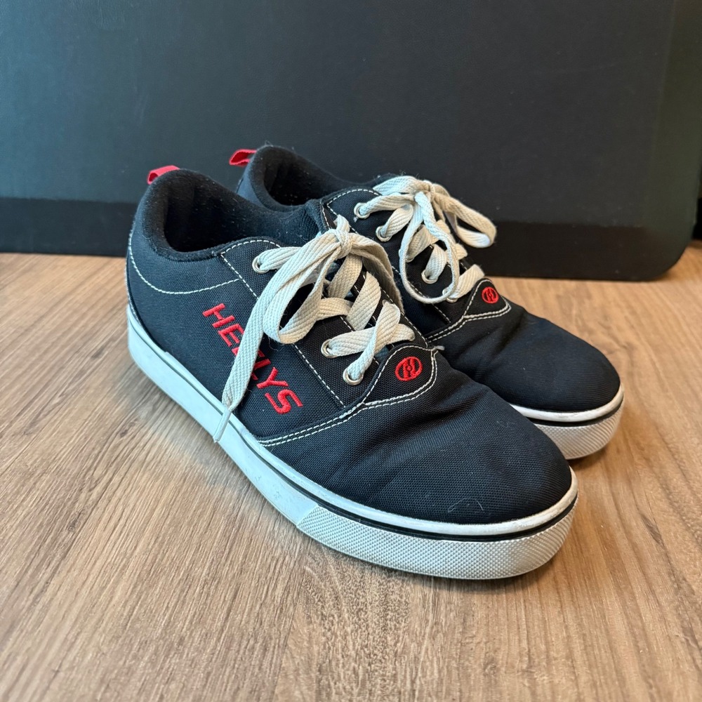 Heelys Pro 20 Black Red Canvas Wheeled Skate Shoes Kids Size 7 770707
